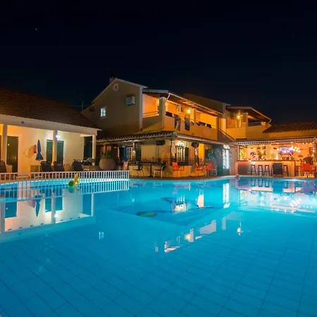 Sunshine Апартаменты *